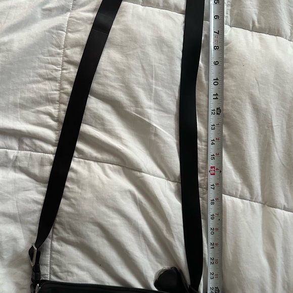 Tumi crossbody bag, black, good condition. - Picture 4 of 4